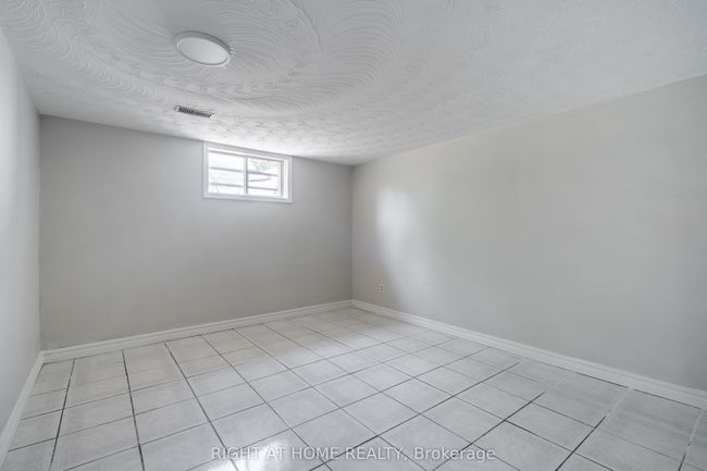 296 Clifton Downs Rd, House other with 3 bedrooms, 2 bathrooms and 4 parking in Hamilton ON | Image 26