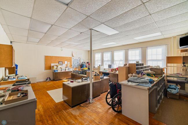 Classroom | Image 30