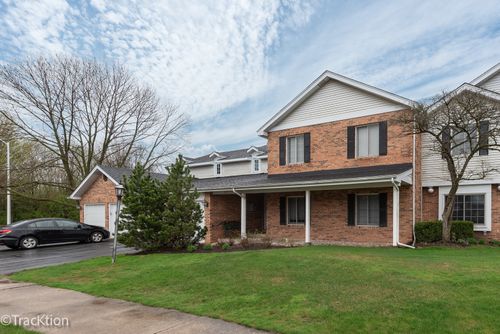 unit-b-717 Maplewood Ct, Willowbrook, IL, 60527-7539 | Card Image