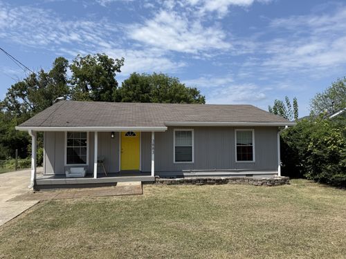 3883 Crouch Dr, Nashville, TN, 37207-3640 | Card Image