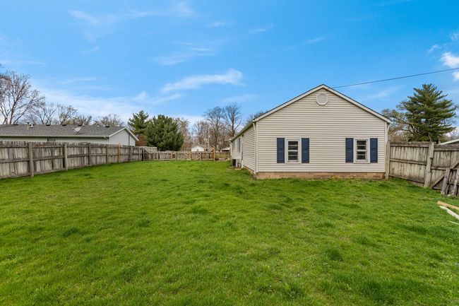 201 S 1 St St, House other with 3 bedrooms, 1 bathrooms and 6 parking in Tolono IL | Image 4