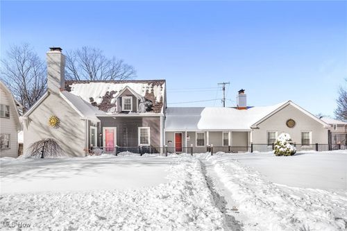 1309 11th Street Ne, Massillon, OH, 44646 | Card Image