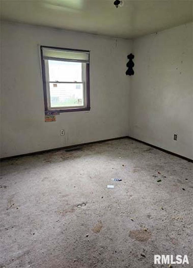 113 S Franklin St, House other with 5 bedrooms, 2 bathrooms and null parking in Camp Point IL | Image 9