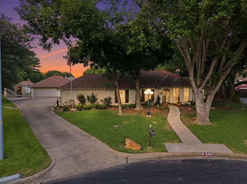 5308 Dixie Cir, Sachse, TX, 75048-3602 | Card Image
