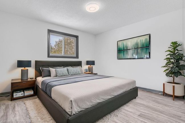 82 Shea Cres, House other with 6 bedrooms, 2 bathrooms and 8 parking in Kitchener ON | Image 13