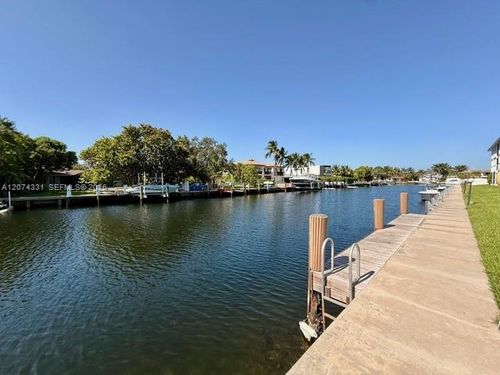 109-455 Paradise Isle Blvd, Hallandale Beach, FL, 33009-5847 | Card Image