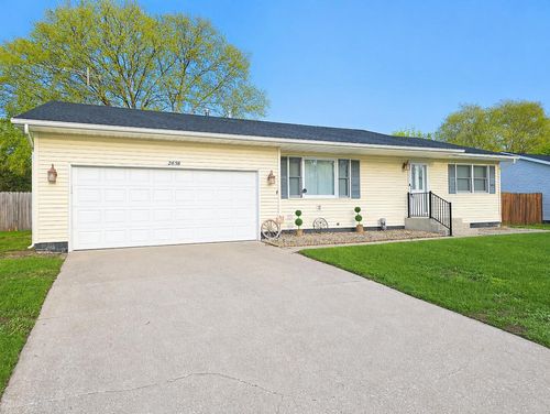 2858 Brown St, Portage, IN, 46368-3918 | Card Image