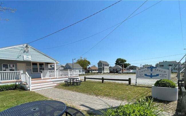 Clubhouse at Beach | Image 29