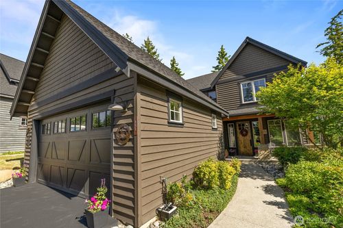 151 Miners Camp Way, Cle Elum, WA, 98922-5907 | Card Image