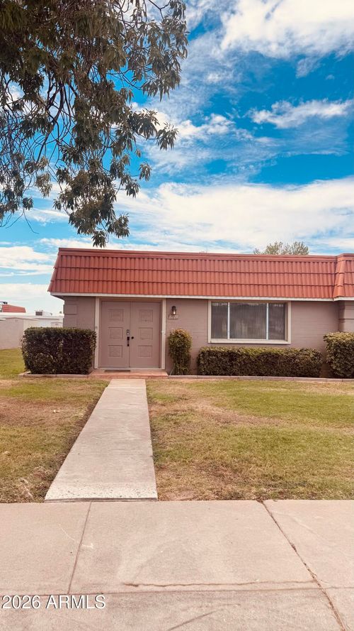8229 E Vista Dr, Scottsdale, AZ, 85250-7319 | Card Image