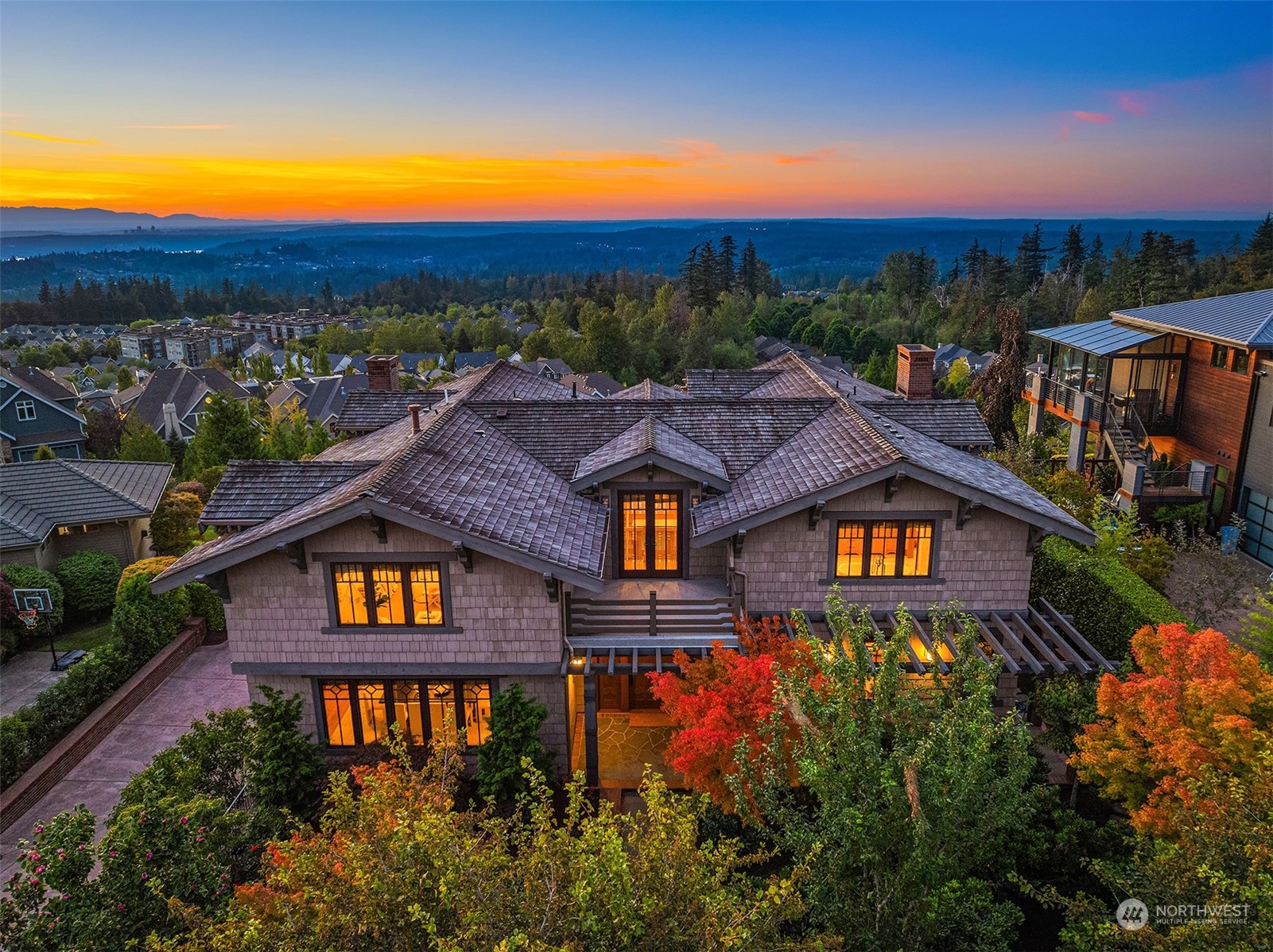 Harrison St, Issaquah, WA 98029