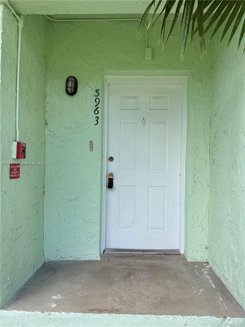 0-3963 Nw 87th Ave, Sunrise, FL, 33351-6583 | Card Image