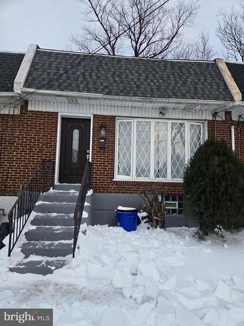 2406 S 12th St, CAMDEN, NJ, 08104-2616 | Card Image