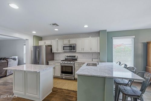 17646 W Maya Way, Surprise, AZ, 85387-1038 | Card Image