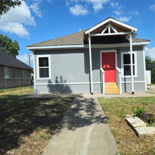 2826 Alaska Ave, Dallas, TX, 75216-4302 | Card Image