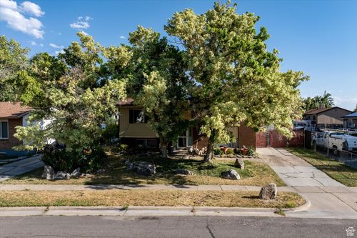 517 E 650 N, Ogden, UT, 84404-3647 | Card Image