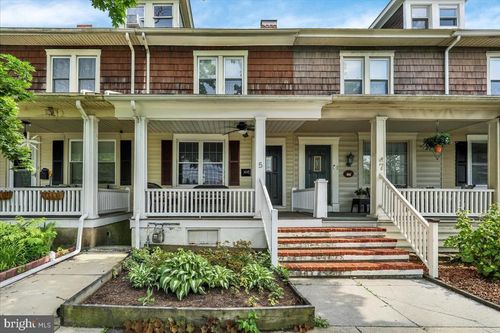 5 W 2nd Ave, LITITZ, PA, 17543-2303 | Card Image