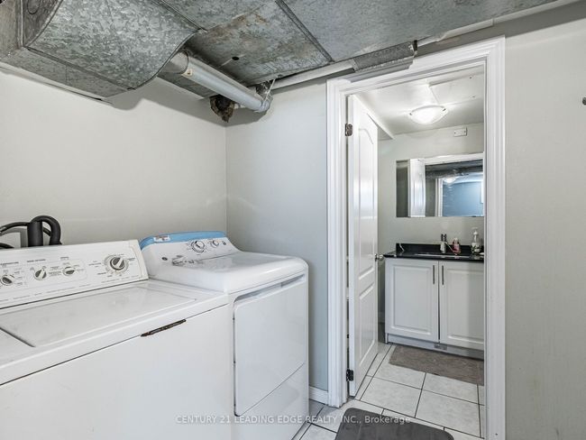 7 Coniston Ave, House other with 5 bedrooms, 3 bathrooms and 6 parking in Brampton ON | Image 27