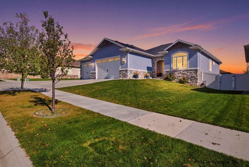 5819 Jade Bluff, Cheyenne, WY, 82009 | Card Image