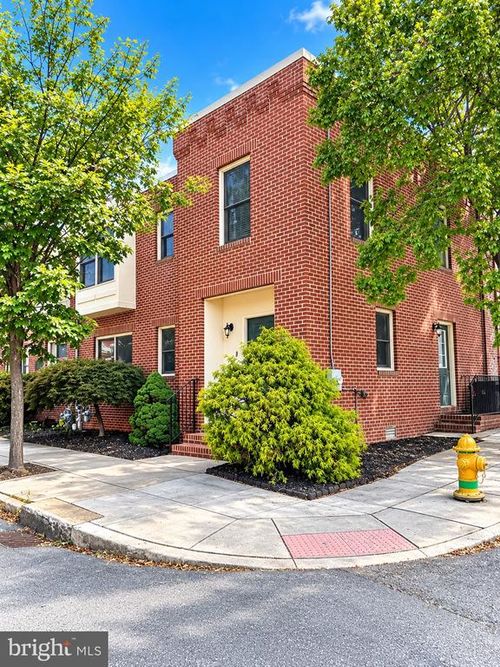 600 N Scott St, WILMINGTON, DE, 19805-3022 | Card Image