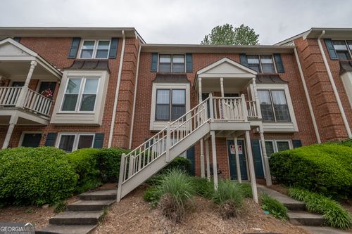 18-200 E Cloverhurst Ave, Athens, GA, 30605-1290 | Card Image