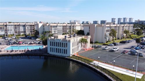 apt-411-851 Three Islands Blvd, Hallandale Beach, FL, 33009-2836 | Card Image