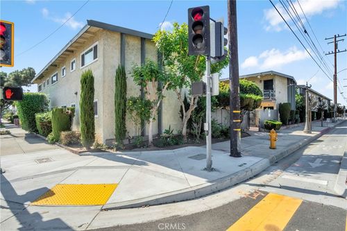 1518 E Artesia Blvd, Long Beach, CA, 90805-1674 | Card Image