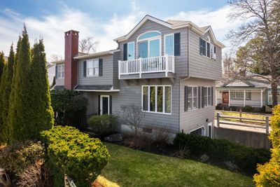 52 Green Needle Lane, House other with 3 bedrooms, 2 bathrooms and null parking in Ogunquit ME | Image 2