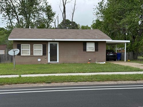 1516 Robins St, Conway, AR, 72034-6445 | Card Image