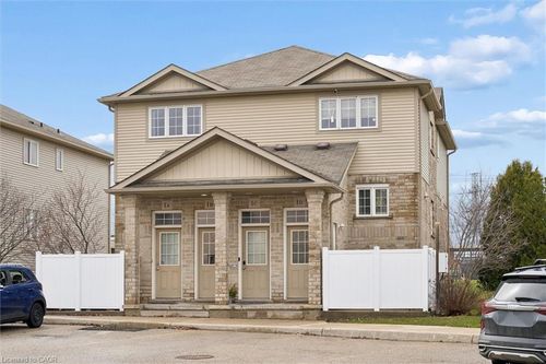 1b-240 Westmeadow Drive, Kitchener, ON, N2N0A1 | Card Image