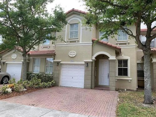 7930 Nw 108th Pl, Doral, FL, 33178-6030 | Card Image