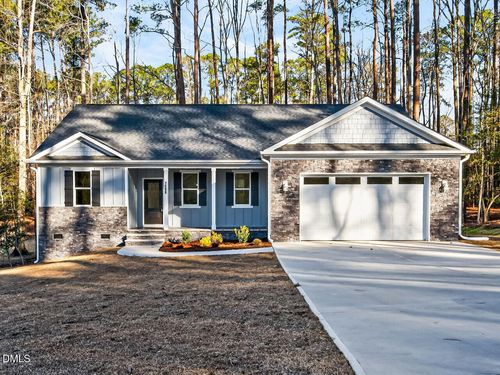 1099 Woodridge Trl, Sanford, NC, 27332-8035 | Card Image