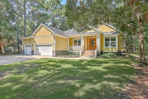 3723 Saint Ellens Dr, Mount Pleasant, SC, 29466-8338 | Card Image