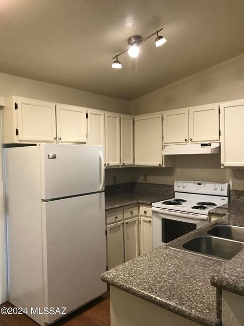 112-3630 E Flower Street, Tucson, AZ, 85716 | Card Image