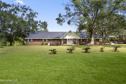 10200 Blossom St, Vancleave, MS, 39565-8592 | Card Image