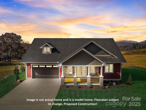 294 Maple Knoll Dr, Hendersonville, NC, 28792-0757 | Card Image