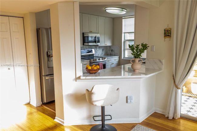 APT-3302 - 520 Se 5 Th Ave, Condo with 3 bedrooms, 2 bathrooms and null parking in Fort Lauderdale FL | Image 10