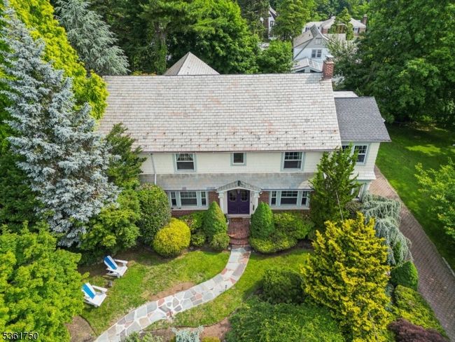 27 Fairway Dr, House other with 7 bedrooms, 5 bathrooms and null parking in West Orange NJ | Image 33