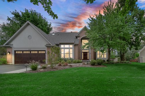 1429 Braxton Rd, Libertyville, IL, 60048-4329 | Card Image