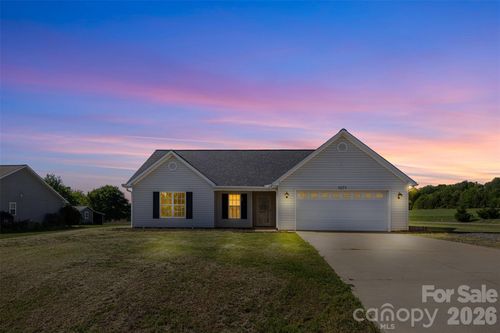 1575 Windy Holly Ln, Newton, NC, 28658-9542 | Card Image