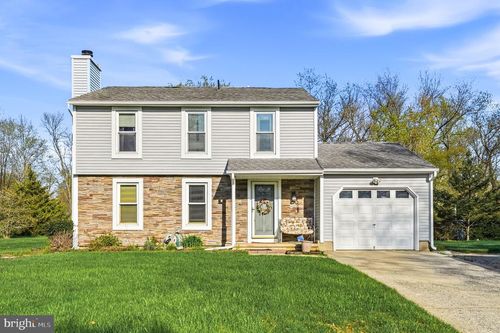 10 Carlyle Dr, WRIGHTSTOWN, NJ, 08562-1803 | Card Image