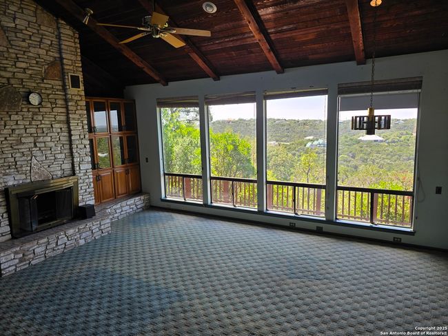 9840 Tower Vw, House other with 3 bedrooms, 3 bathrooms and null parking in Helotes TX | Image 8