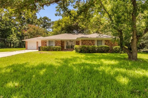 208 Garden Dr, Friendswood, TX, 77546-4440 | Card Image