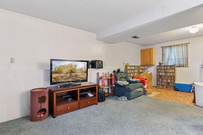 Family room lower level | Image 21