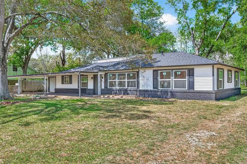 815 Brooks Ave, Rosenberg, TX, 77471-4909 | Card Image