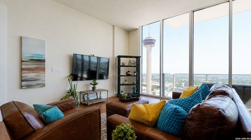 2803-610 E Market St, San Antonio, TX, 78205-2677 | Card Image