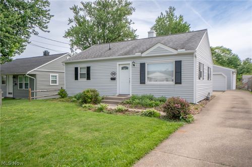 1060 Orchard Ave Ne, North Canton, OH, 44720-1954 | Card Image