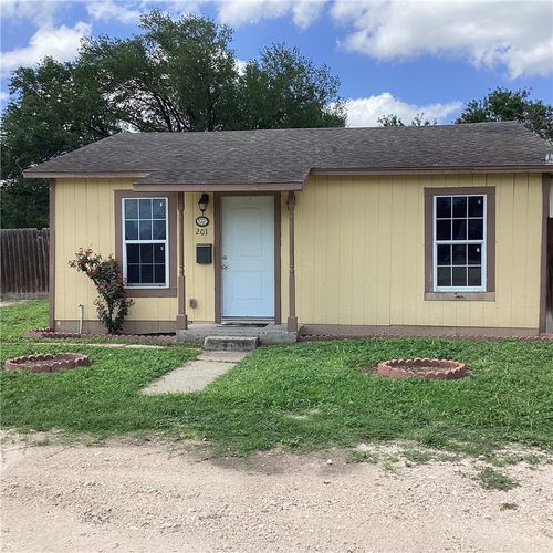 201 E 9th Street, Alice, TX, 78332 | Card Image