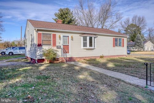 605 Columbia Ave, DOVER, DE, 19904-2918 | Card Image