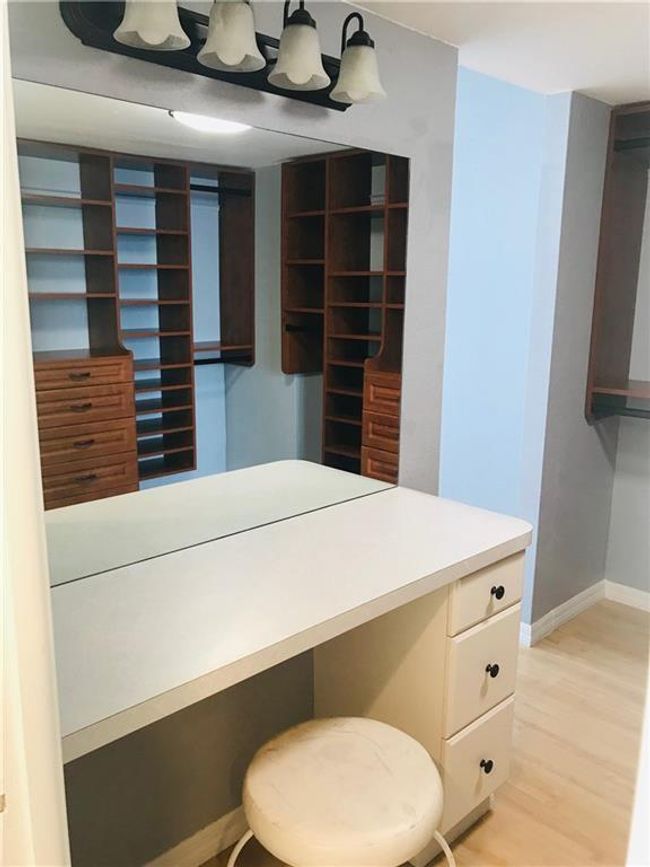Master Closet Area | Image 31